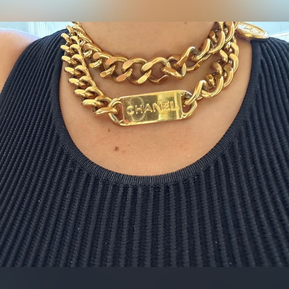 Gold chunky chain chanel necklace
